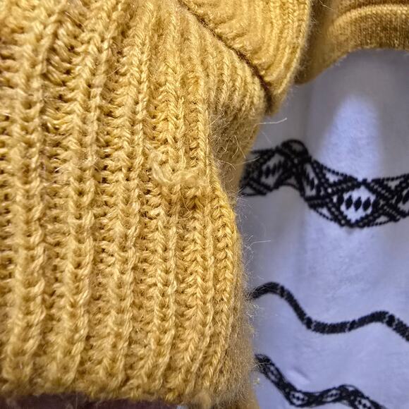 Forever 21 Contemporary yellow knit ruffle long sleeve sweater crew neck small - Picture 9 of 11